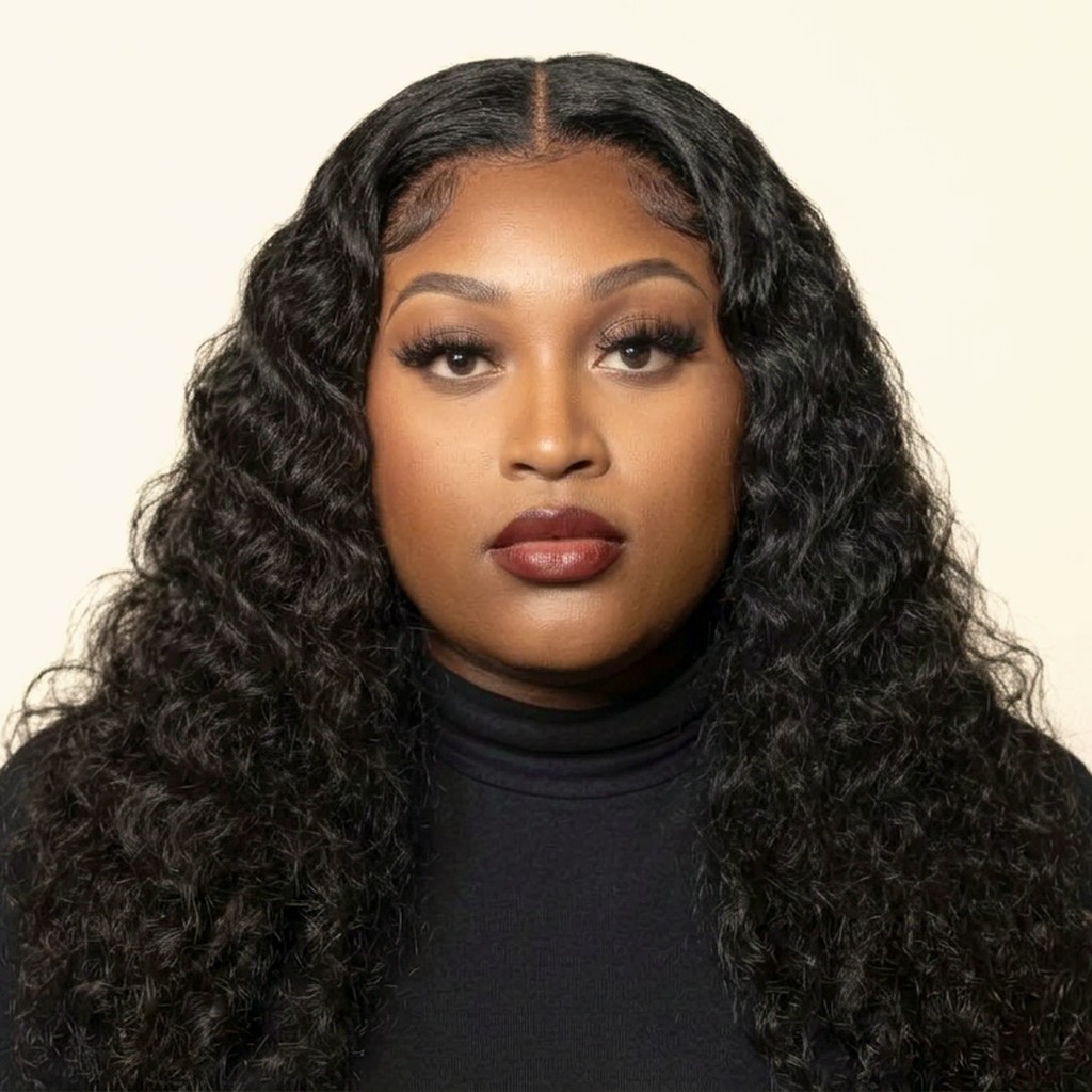 Lauren Barrett, Office Personnel